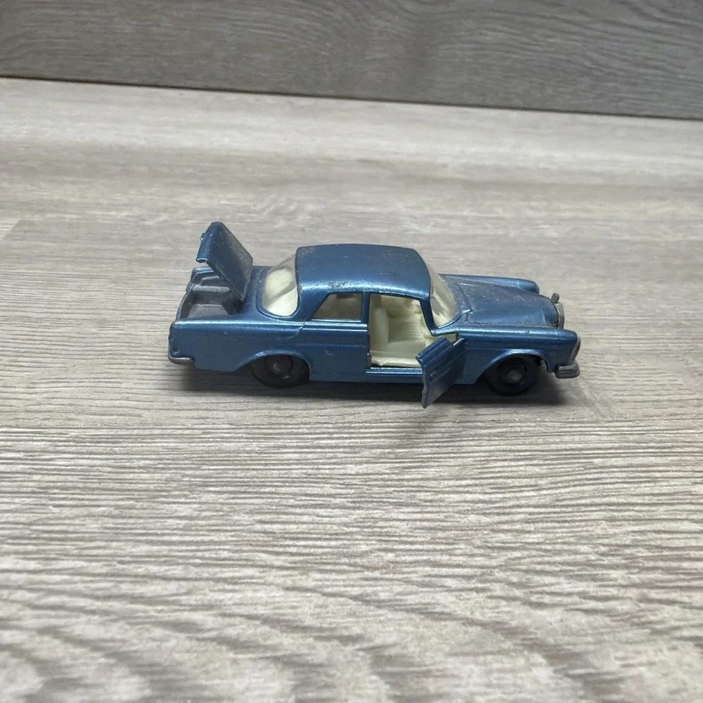 Matchbox Lesney No. 46 Mercedes-Benz 300SE Vintage 1968 VTG Made In England